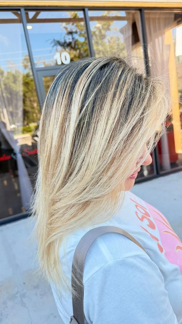 A happy client of Yaniela Hair Salon, photo 4