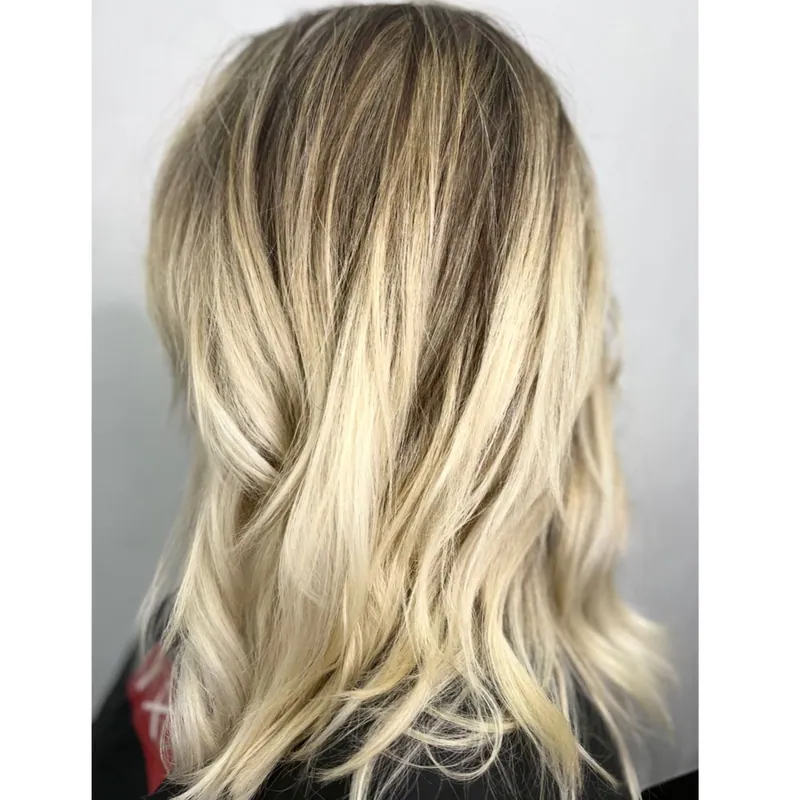 Buttery blonde lengths