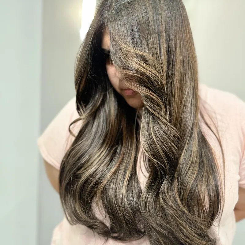 Glossy brunette lengths
